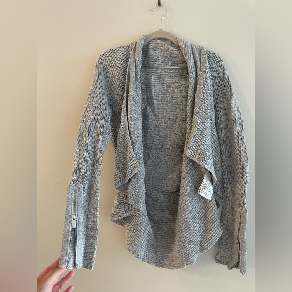 Banana Republic - Grey cardigan - silver zippers on sleeve.
